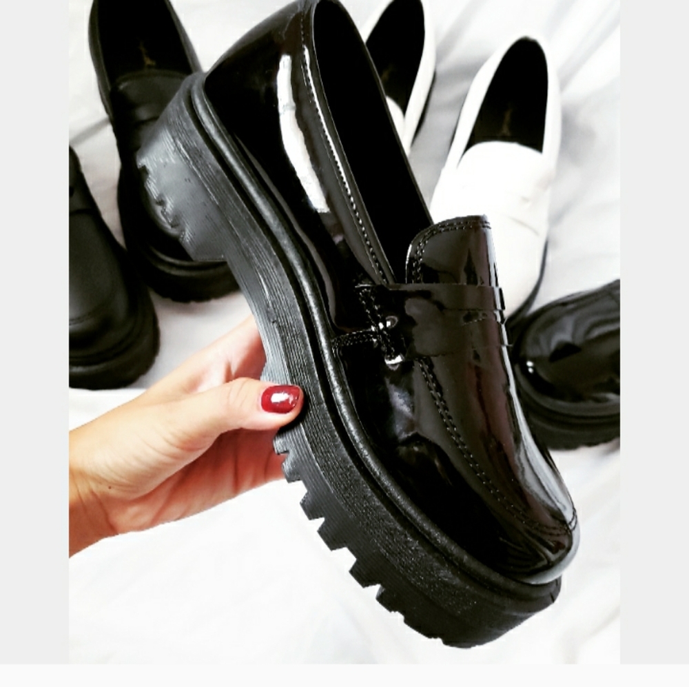 🆕️Yorkshire collection// black chunky loafers